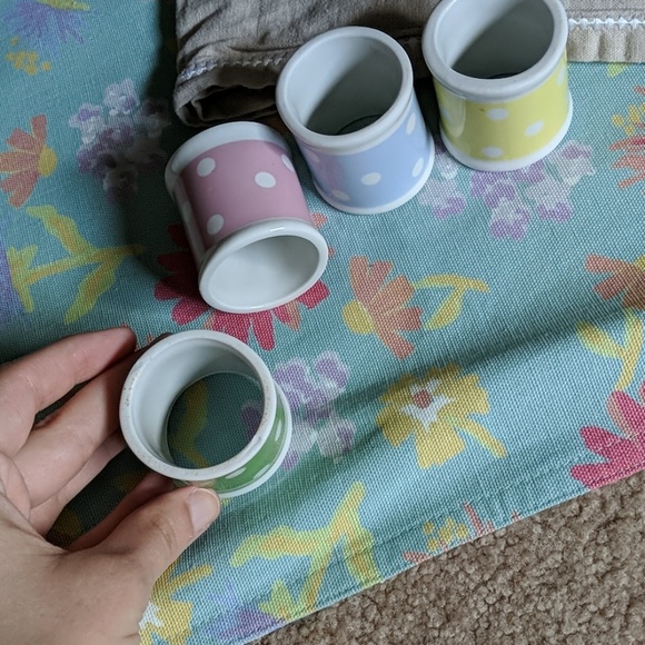 Pastel polka dot napkin rings (set of 16) Savinio - Picture 3 of 7